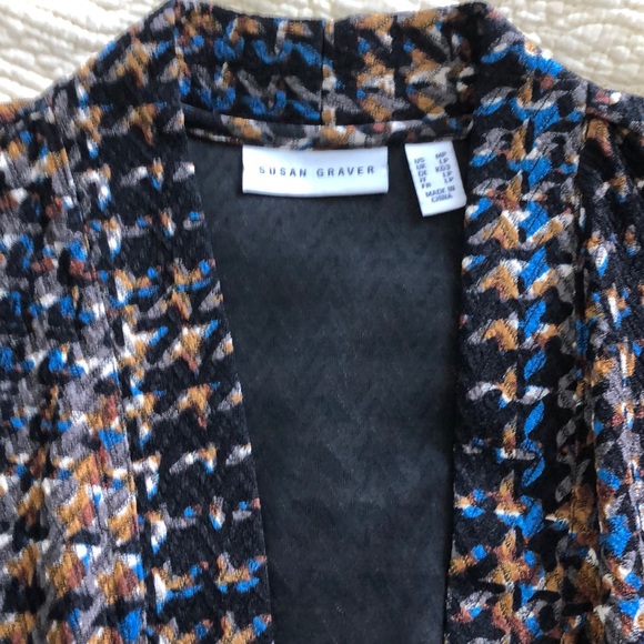 Smart looking duster. - Picture 3 of 3